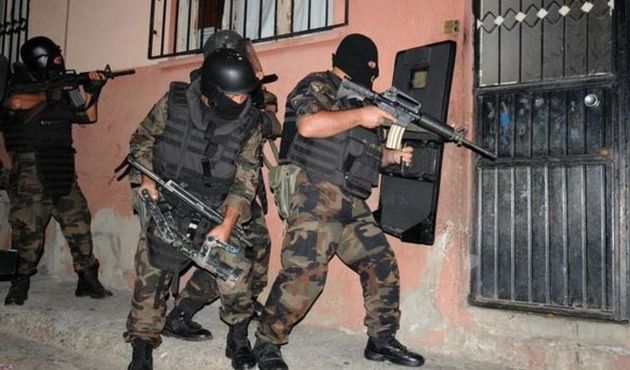 Eylem hazırlığındaki 3 DEAŞ'lı İstanbul'da yakalandı...