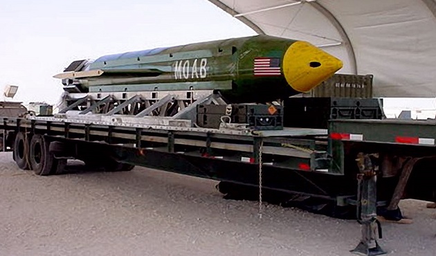 ABD 'bombaların anasıyla' kendini vurdu!