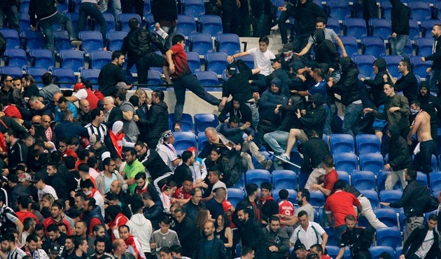 UEFA Lyon ve Beşiktaş’ı disipline sevk etti