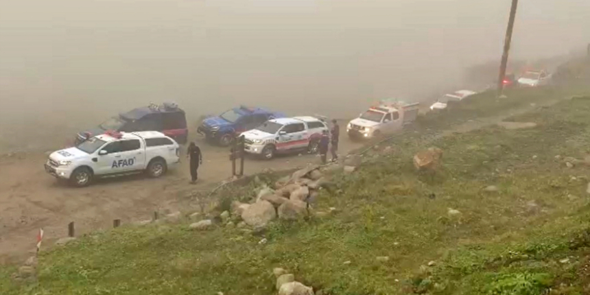 Ukraynalı dağcıları kurtarma operasyonu yoğun siste devam ediyor!