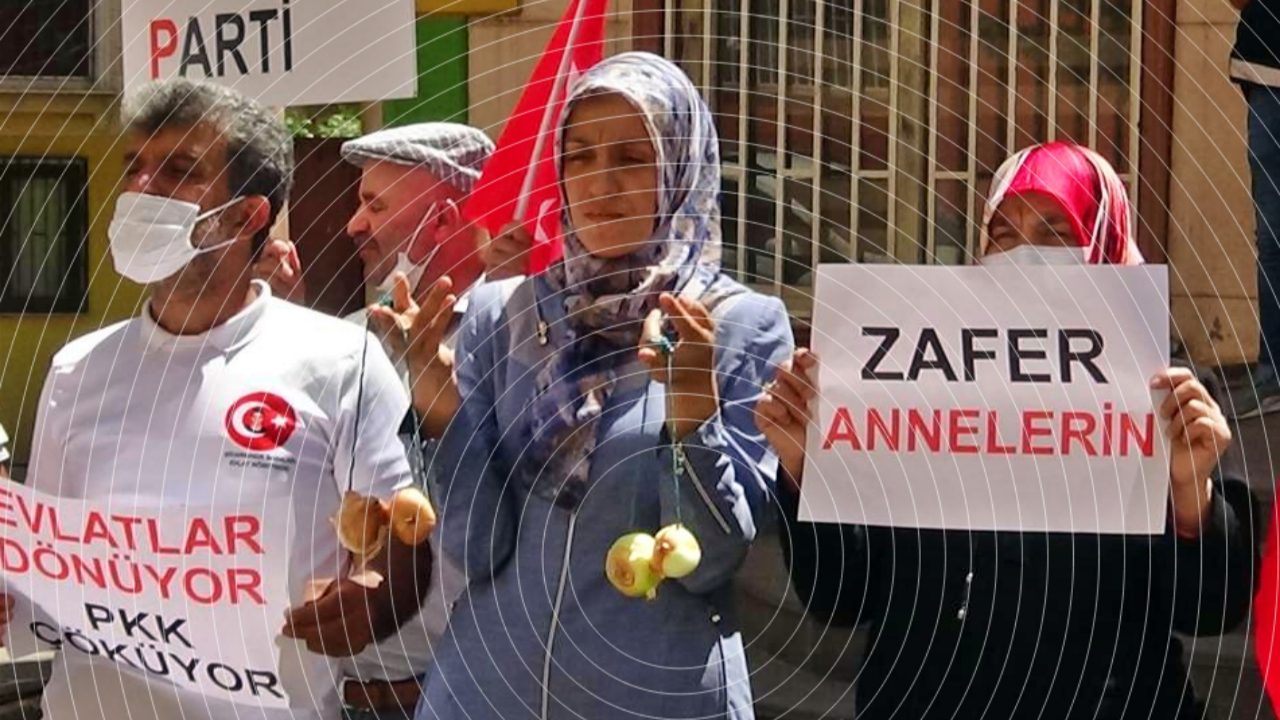 HDP'lilerin kulaklarına soğan takıp 'anırmaları' talep ediliyor!