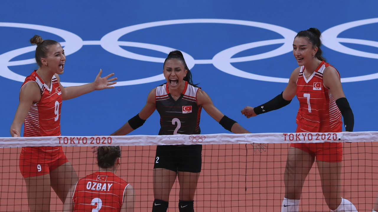 Arjantin'i 3-0'la geçen A Milli Kadın Voleybol Takımı, Tokyo 2020'de yola devam ediyor