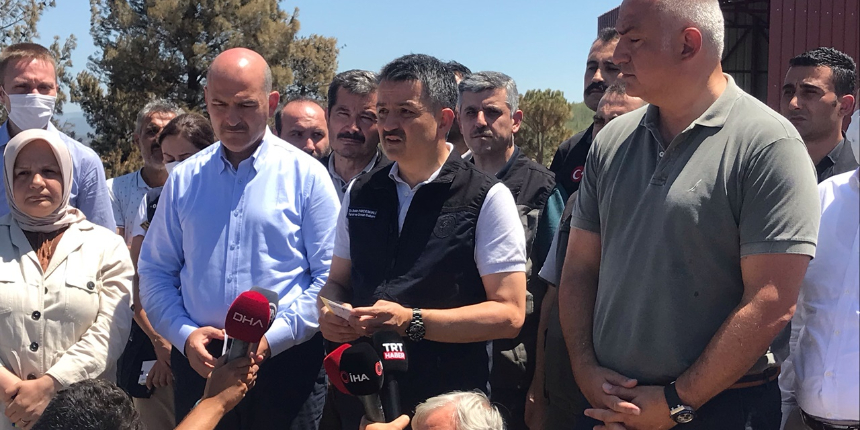 Soylu: Bir tane ormancı görmedim diyor! Göremezsin tabi ateşin ortasında ormancı...