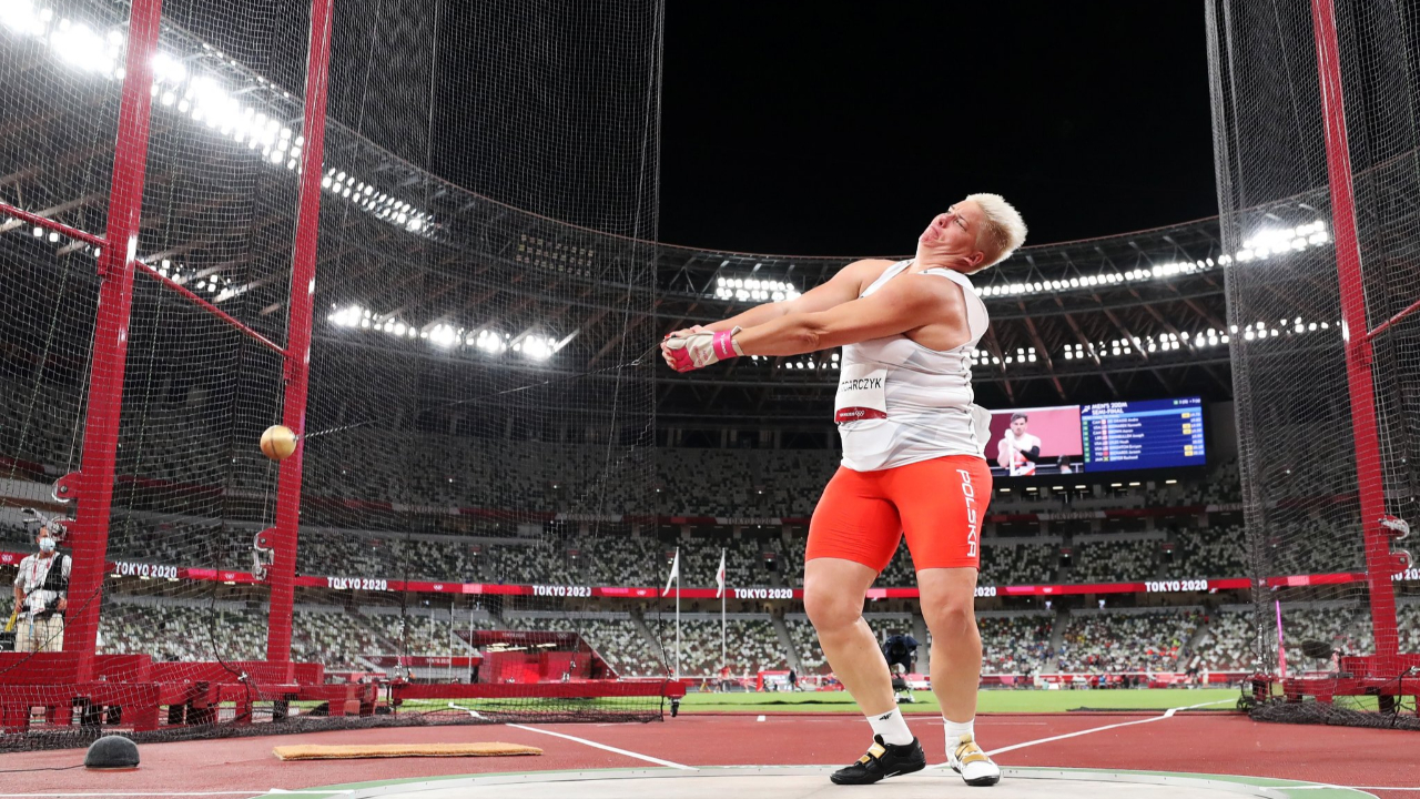 Olimpiyat efsanesi Anita Wlodarczyk Tokyo 2020'de üst üste 3. şampiyonluğuna ulaştı