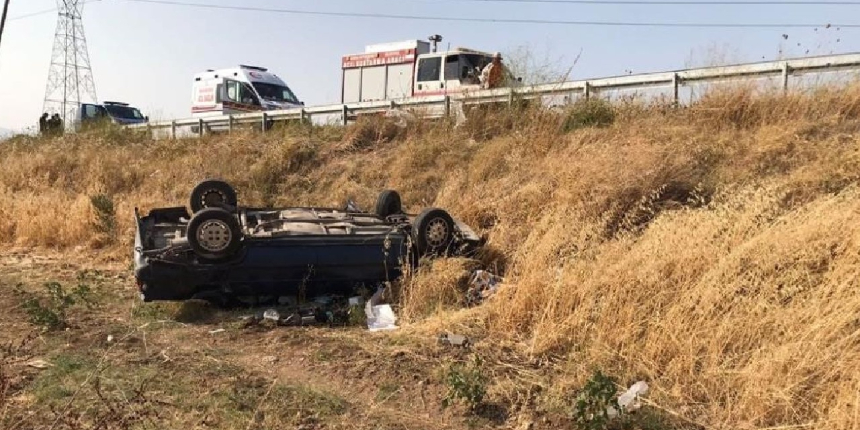 Kontrolden çıkan araç tarlaya uçtu: 1 ölü, 1 yaralı
