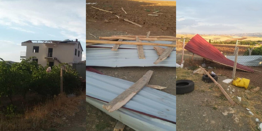 Elazığ’da şiddetli rüzgar 3 evin çatısını uçurdu