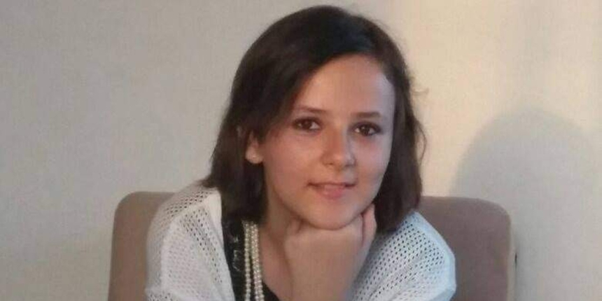 18 yaşındaki Sude, silahla başından vurulmuş olarak bulundu