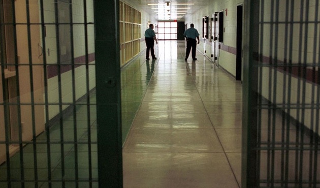 Dosyadaki şifreli mesajlar: Tereyağında yumurta istiyorum!