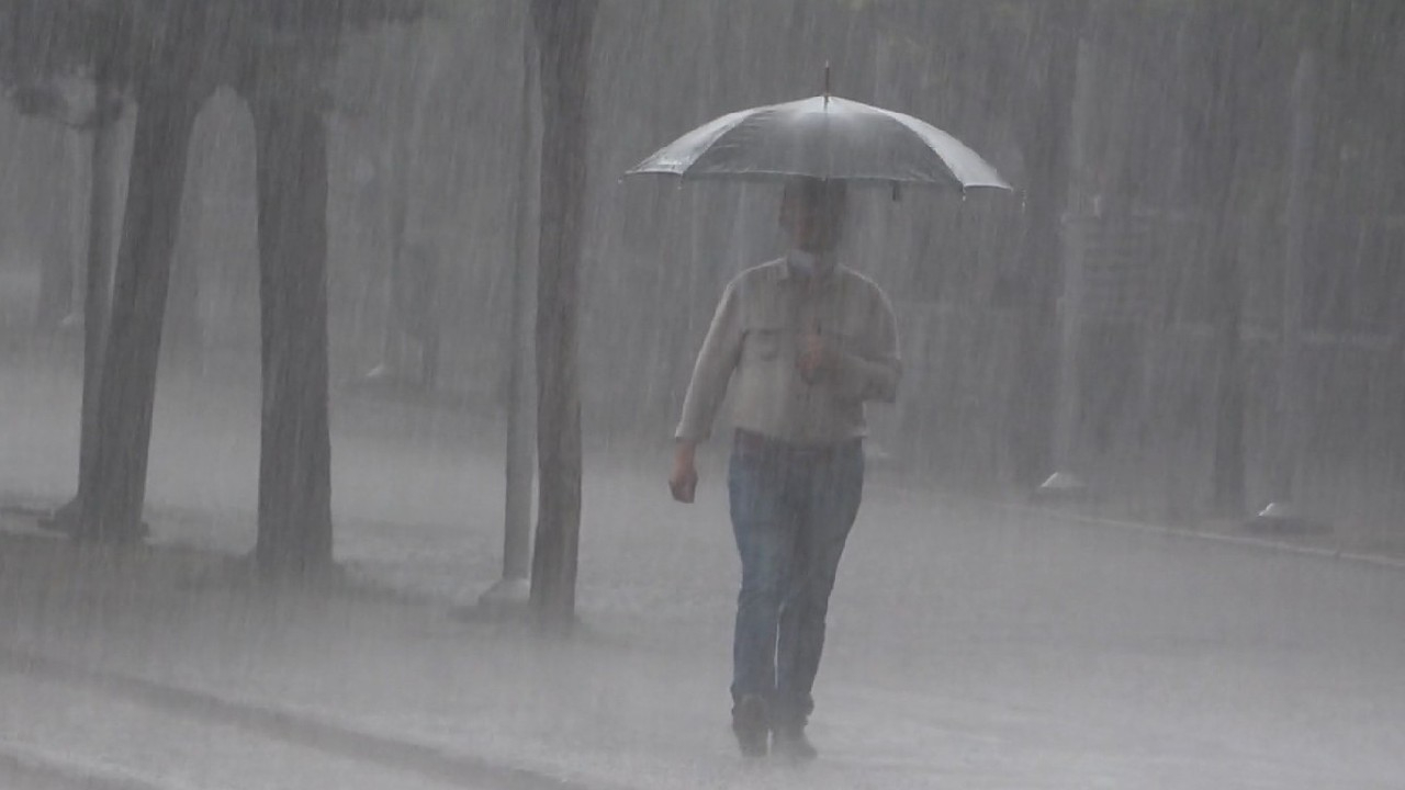 Meteorolojiden Batı Karadeniz ve Sakarya çevresi için sağanak uyarısı