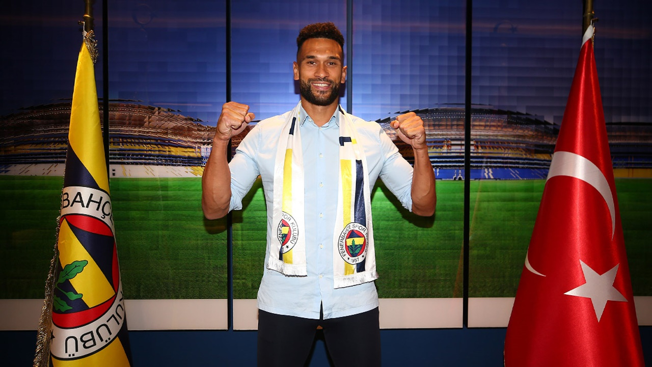 Transfer çalışmaları hakkında bilgi veren Beşiktaş Asbaşkanı, "Caulker defteri bizim için kapandı" dedi