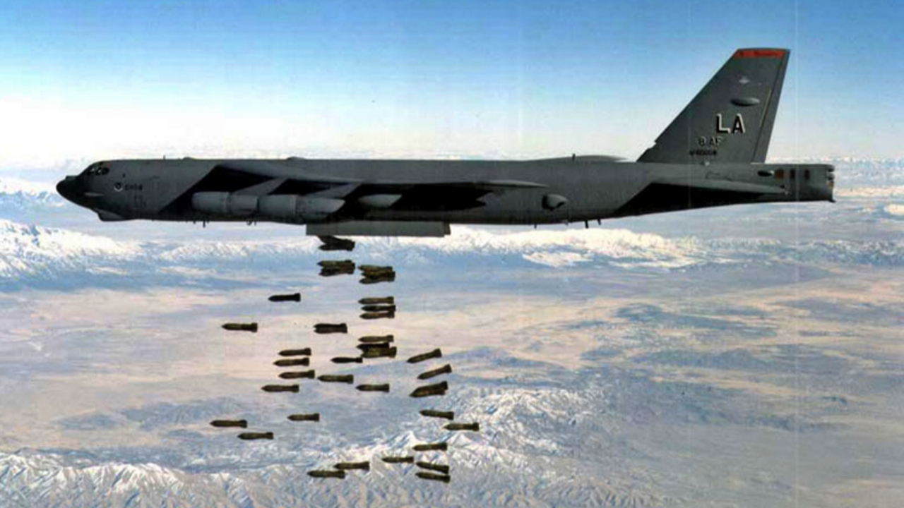 ABD'den sürpriz destek! Taliban'ı B-52'lerle bombaladı!