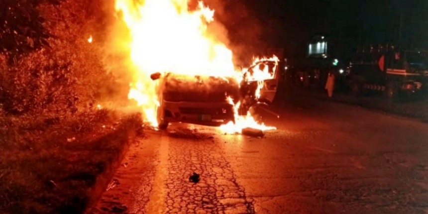 Arkadan çarpan kamyon, aracın LPG tüpünü havaya uçurdu!