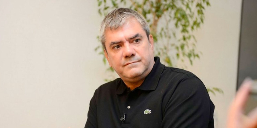 Yılmaz Özdil'den Ruşen Çakır'a: Gazeteci kılıklı çantacı!