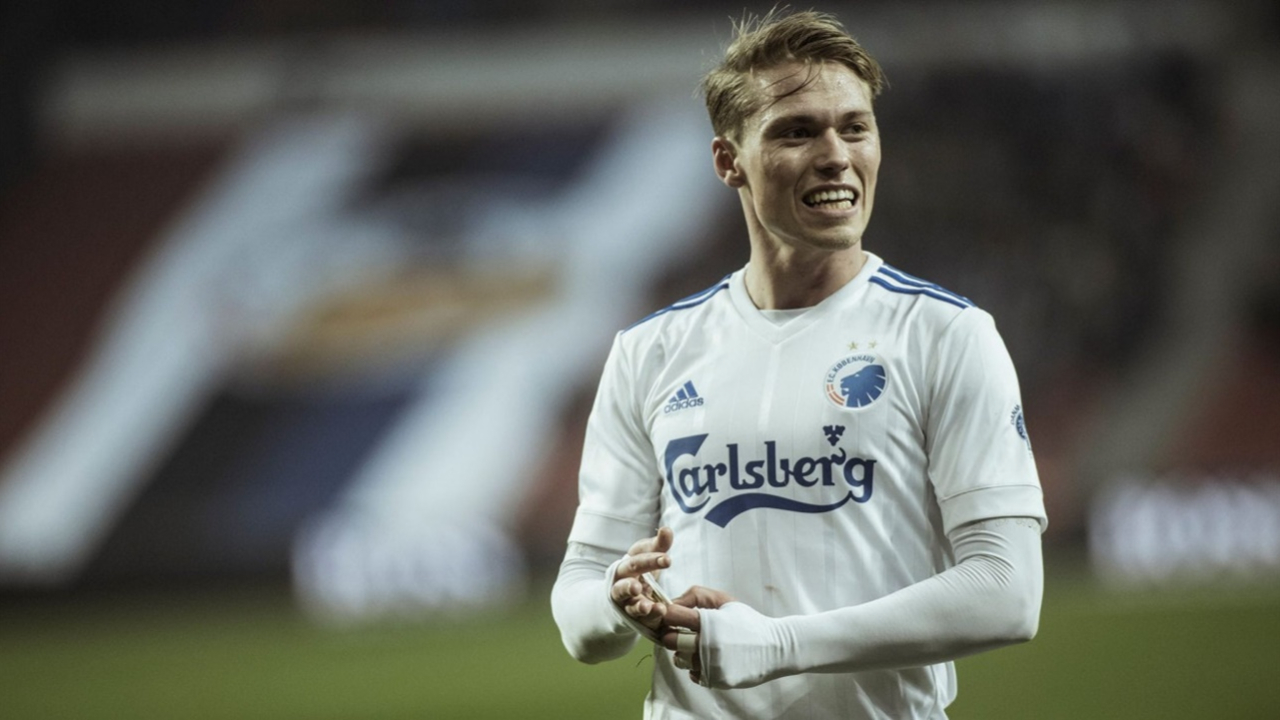 Galatasaray'dan Danimarkalı stoper Nelsson için resmi açıklama