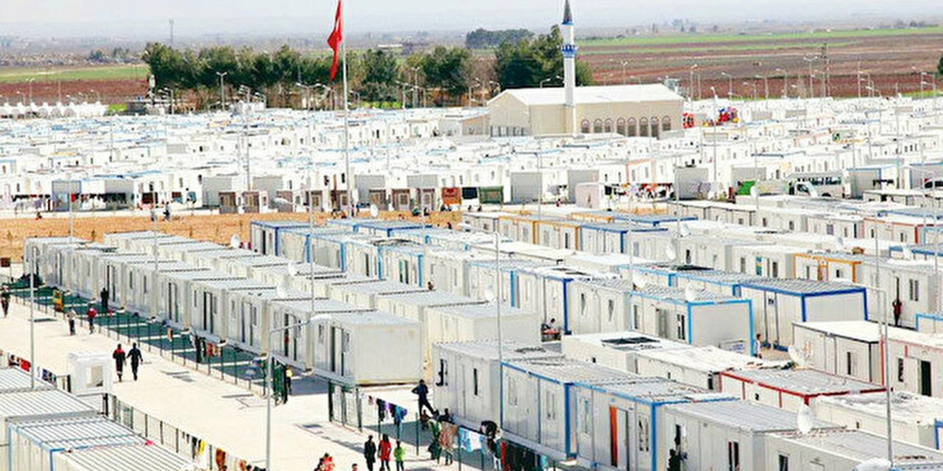 CHP'li belediye mülteci kampının suyunu kesti!