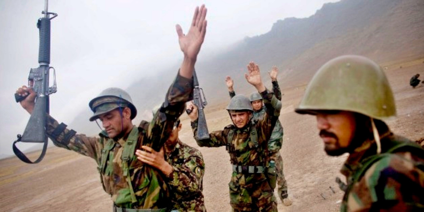 Pakistan: Afgan ordusundaki çöküş incelenmeli!