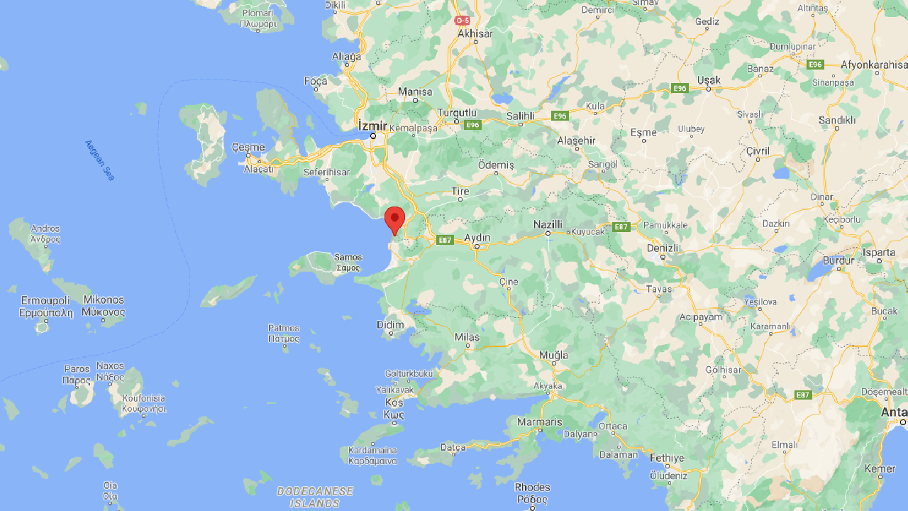 Kuşadası'nda uzun süren deprem!