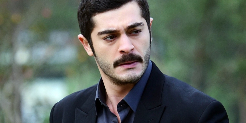 Maraşlı Burak Deniz İtalya'da Çok Tuttu! İtalyan Sineması Peşinde! İşte Son Projesi
