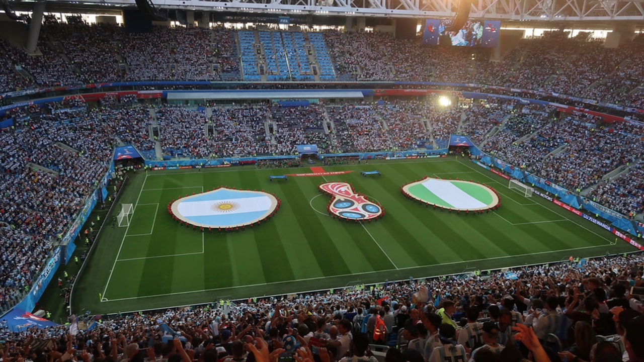 FIFA ve UEFA'nın ortak kararıyla misafir takım seyircilerine maçlara giriş yasaklandı