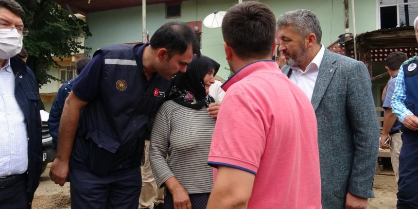 Bakan Kurum, selin en çok etkilediği Zafer Köyü'nde