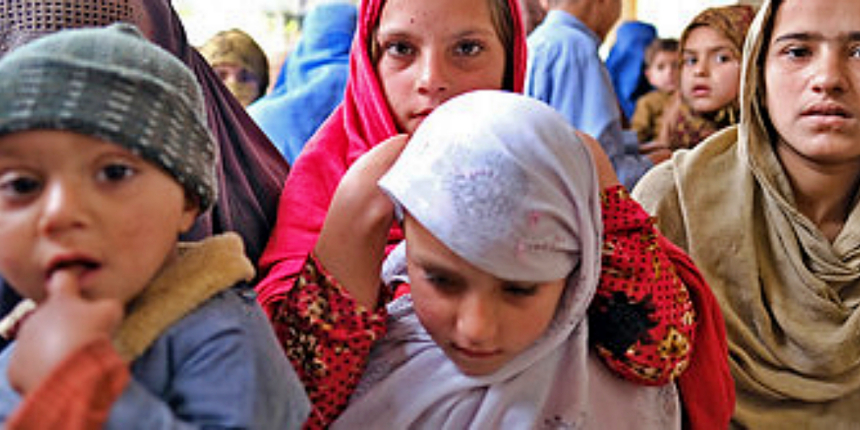 Taliban zulmü: Evini terk eden Afgan halkı, son kale Kabil'e kaçıyor!