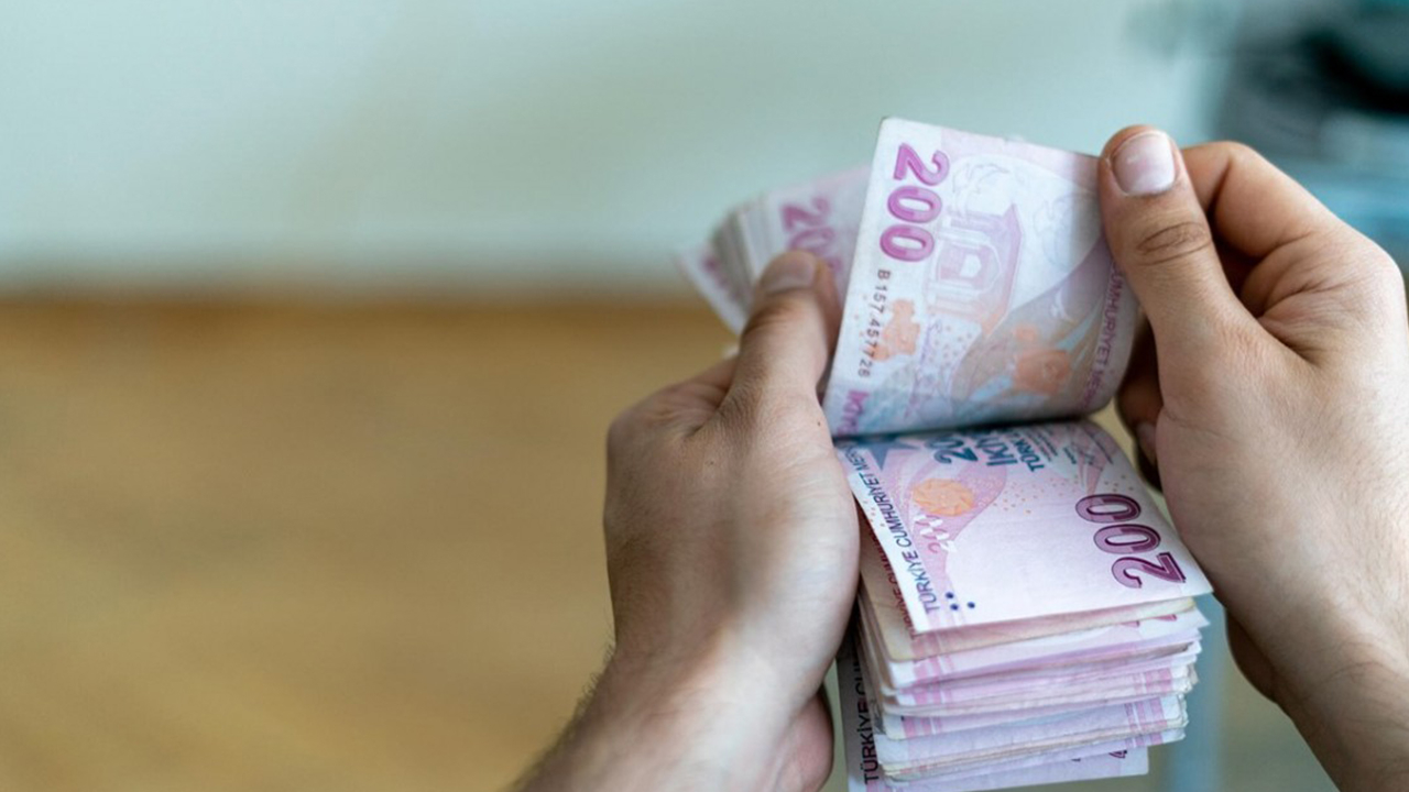 Milyonlarca memur ve emeklinin zammı için geri sayım başladı! Bugün büyük gün..