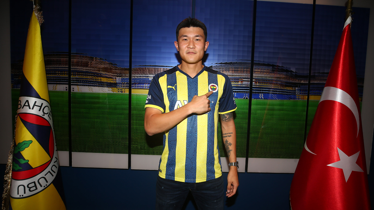 Min-Jae Kim resmen Fenerbahçe'de... Sarı-Lacivertliler transferi Korece açıkladı