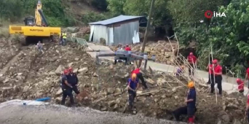 Bartın'da 153 kişilik ekip, 84 yaşındaki Arife Ünal'ı arıyor