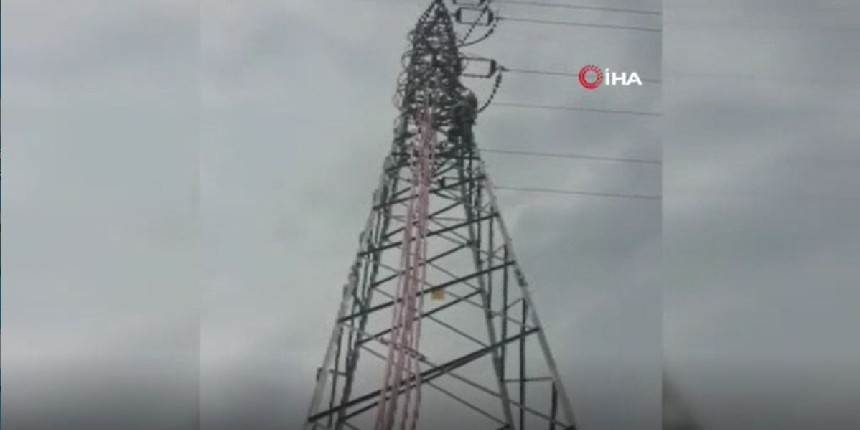 Artvin’de sağanak yağış sonrası yıldırım düştü, 37 köyün elektriği kesildi