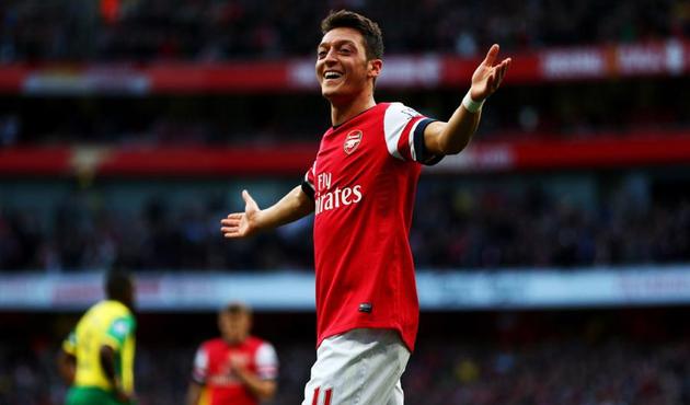 Mesut Özil 115 milyonluk teklifi reddetti
