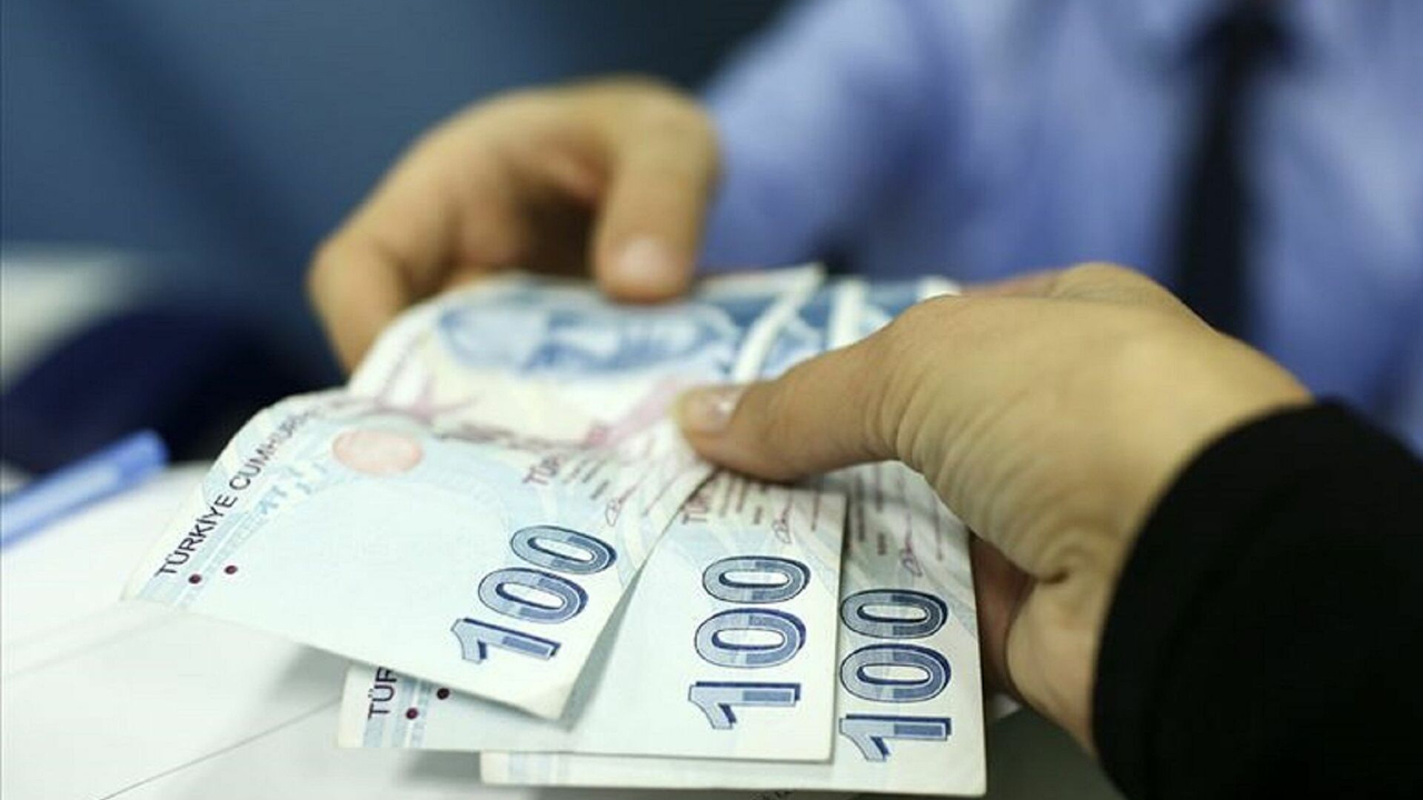 Evde bakım yardımı bugünden itibaren hesaplara yatırılacak