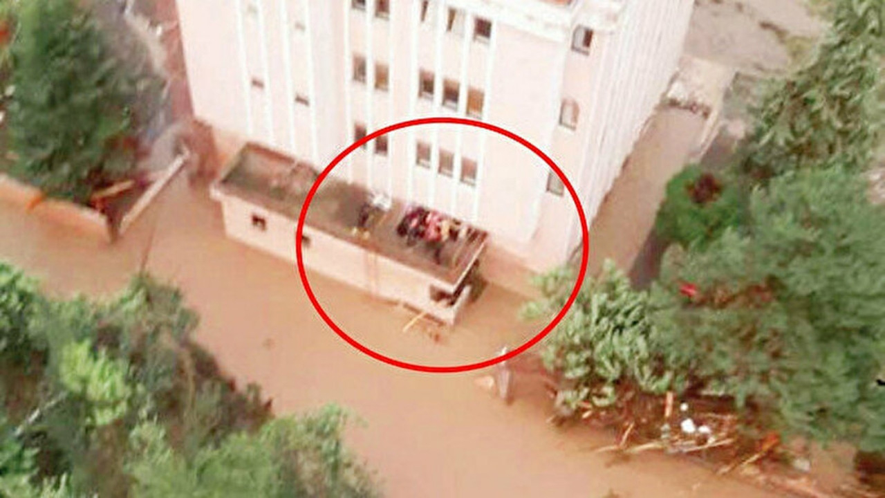 Kastamonu'da nefes kesen tahliye: 20 dakika sonra yıkıldı!