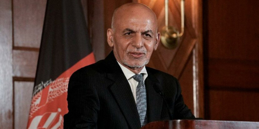 Afganistan'ı terk eden Cumhurbaşkanı Gani: Mücadele edeceğiz!