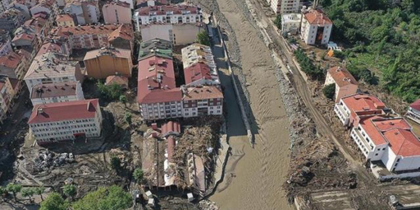 Felaketi yaşayan Batı Karadeniz'de kaybolan 47 kişi hala aranıyor...