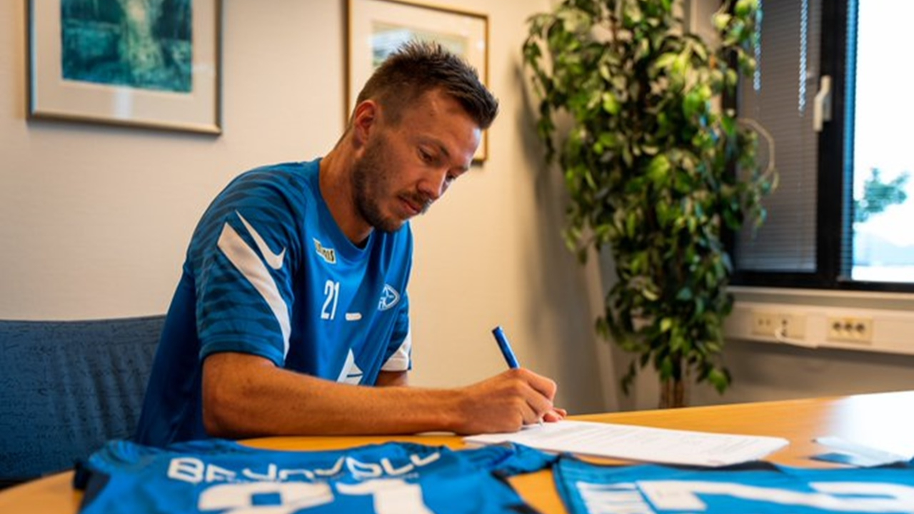 Martin Linnes, eski kulübü Molde ile sözleşme imzaladı