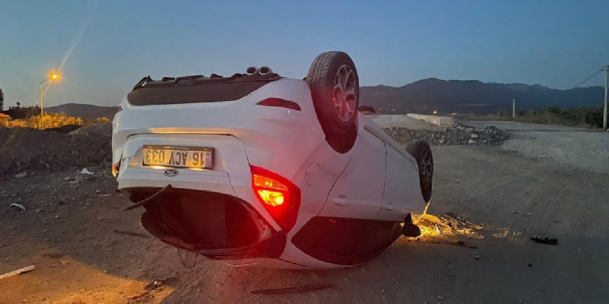 Yolun bittiğini fark etmedi, yol yapım çalışma alanına daldı