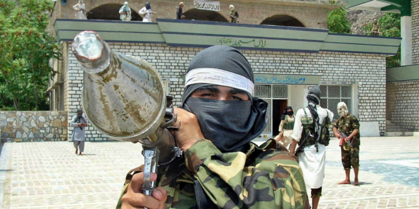 İngiltere'den Pakistan'a: Taliban yönetimini tanıma!