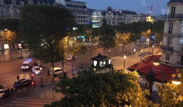 Paris'te saldırı: 2 polis öldürüldü