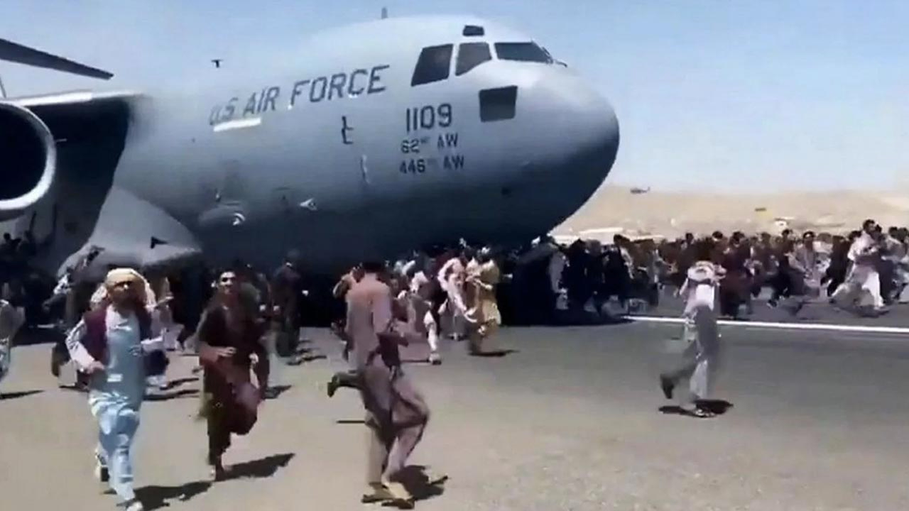 İngiltere Afgan mülteci kararını açıkladı: Muhalefetten tepki geldi