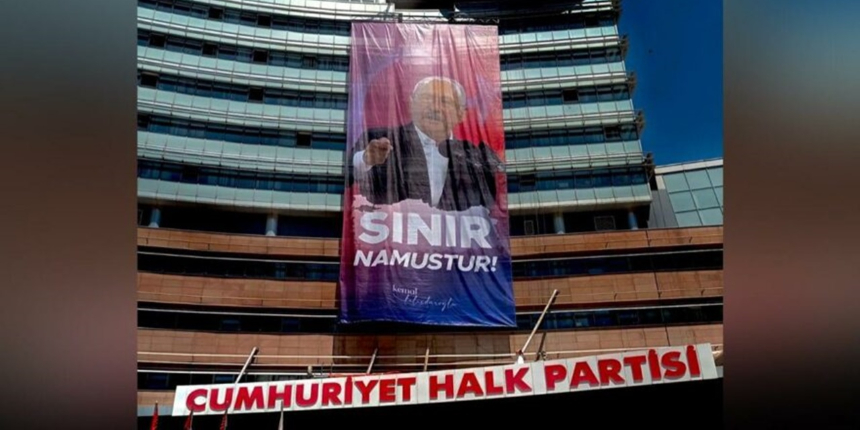 CHP binasına "Sınır Namustur" pankartı