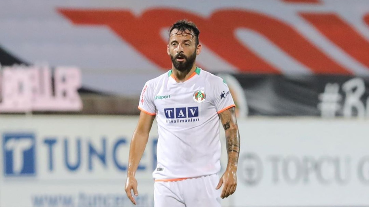 Trabzonspor, Alanyaspor'dan Manolis Siopis'i kadrosuna kattı