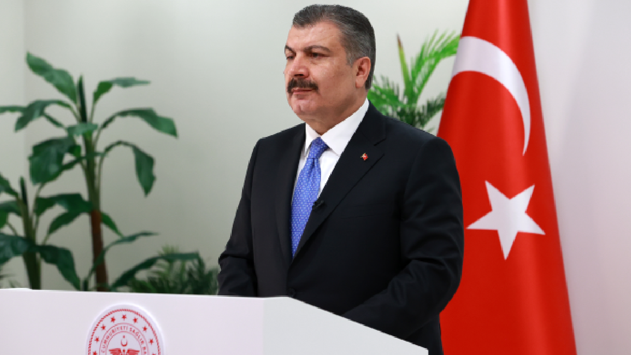 Bakan Koca'dan yeni çağrı: "Lütfen bugün aşınızı yaptırın"