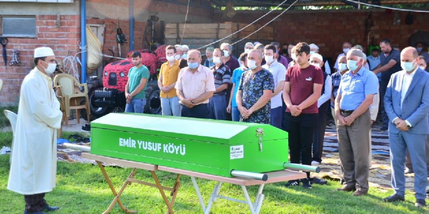 Evlenmeyi reddedince öldürülen 16 yaşındaki kız defnedildi