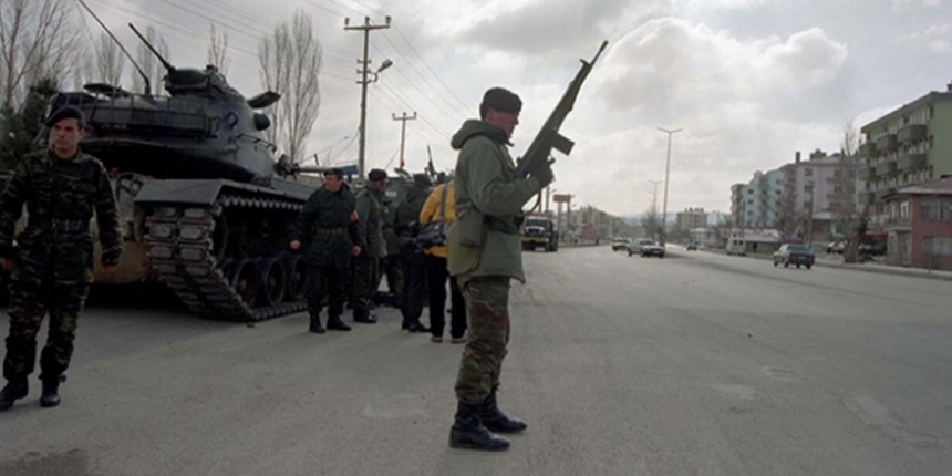 28 Şubat davası cezaları kesinleşti! 14 isim hakkında yakalama kararı...