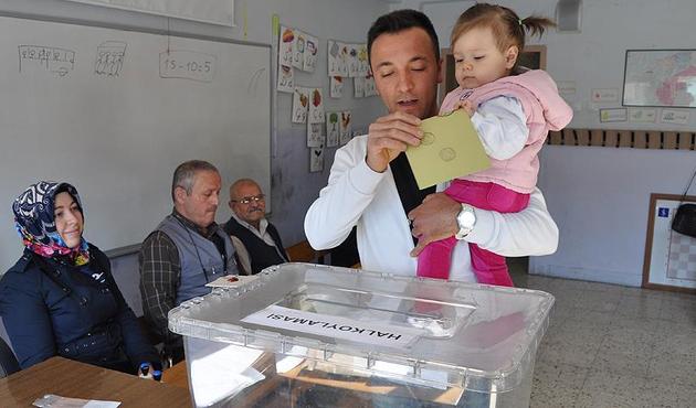 Muhalefet tepkili... CHP'li Tezcan: YSK derhal bu hatadan dönmeli