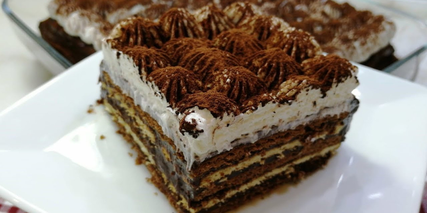 Misafir Geldi İse Endişelenmeyin! Hemen Kat Kat Bisküvili Pratik Pasta Yapın! Lezzete Doyamayacaklar