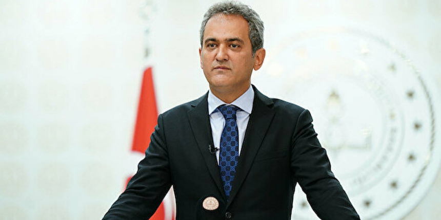 Milli Eğitim Bakanı Özer açıkladı: Meslek ders kitapları ilk kez ücretsiz olacak!