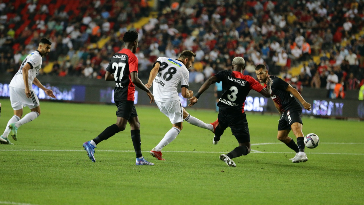 Beşiktaş'tan Gaziantep'te puan kaybı... 90 dakikadan gol sesi çıkmadı