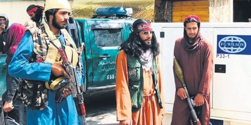 Taliban üyelerinin giyim tarzı sosyal medyanın gündeminde!