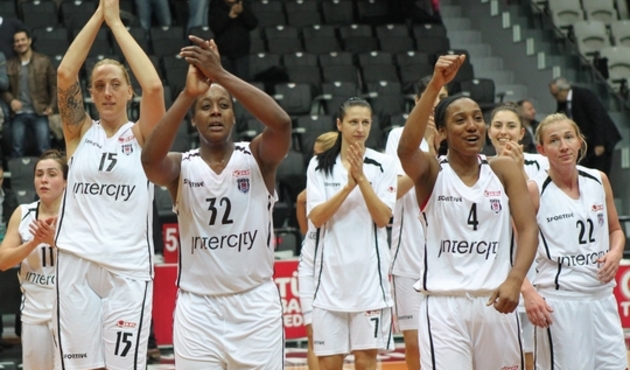 Beşiktaş kadın basketbol takımına saldırı!